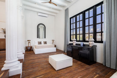 Villa Raes: Old-World Charm Meets Quiet Luxury with Pool + Pickleball Court image 16