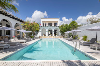 Villa Raes: Old-World Charm Meets Quiet Luxury with Pool + Pickleball Court image 1