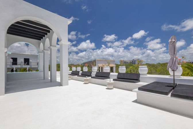 Villa Raes: Old-World Charm Meets Quiet Luxury with Pool + Pickleball Court image 19