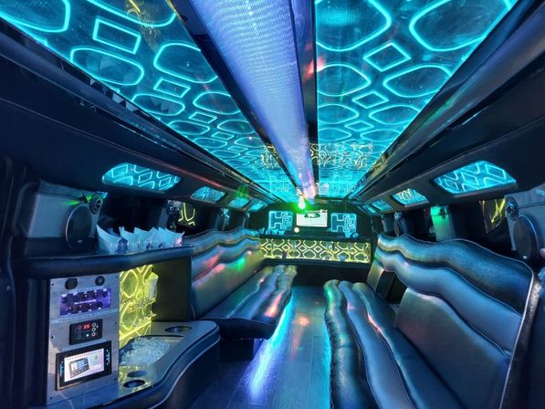 Luxury Stretched SUV Limo with Service To And From All SoCal Airports (Up to 18 Passengers) image 1