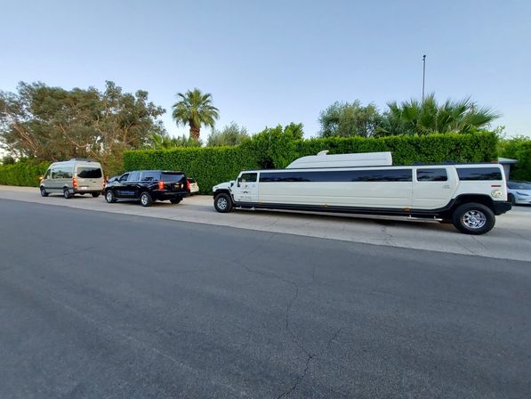 Private Luxury Stretched SUV Limo: Chauffeured Service To and From All SoCal Airports or Palm Springs-Based Parties image 9