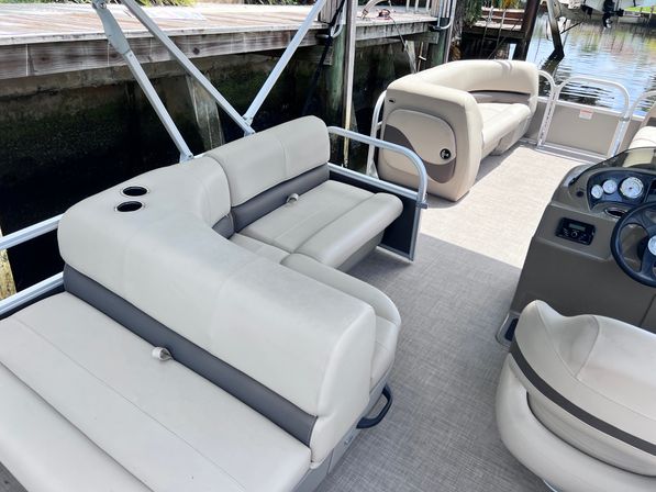 Private Pontoon Rentals in Pompano: Sandbars, Sun & Good Vibes image 8
