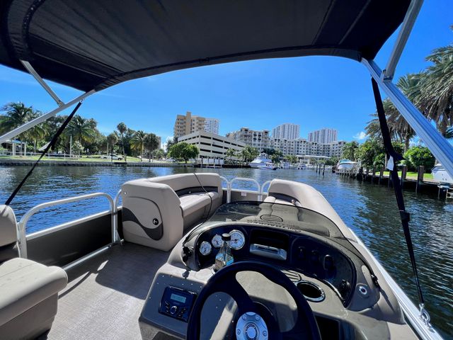 Private Pontoon Rentals in Pompano: Sandbars, Sun & Good Vibes image 3