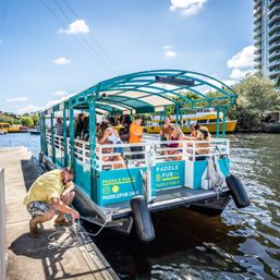 Paddle Pub Tampa: The Ultimate Floating Party image 11