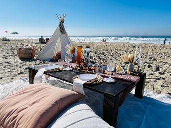 Sip, Savor, and Celebrate: Luxury Picnics for Your Bachelorette Party! image 7