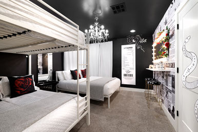 Lavender Haze Playce, Erazona: Heated Pool, Hot Tub, Fire Pit + Eras-Themed Rooms image 8