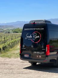 Premium Wine Tour to 4 Local Wineries with Transportation Included image 4