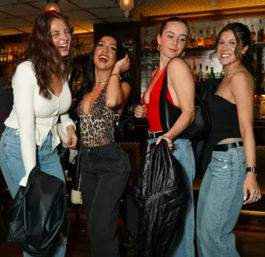 Bottomless Beach Club Party at Winnie's Broadway: Every Friday & Saturday Night! image 3