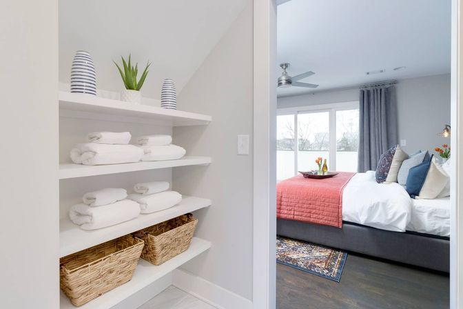 Urban Cowboy Getaway: 3BR Stay with Fire Pit, Rooftop Terrace & City Views image 16