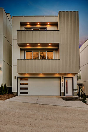 Urban Cowboy Getaway: 3BR Stay with Fire Pit, Rooftop Terrace & City Views image 8