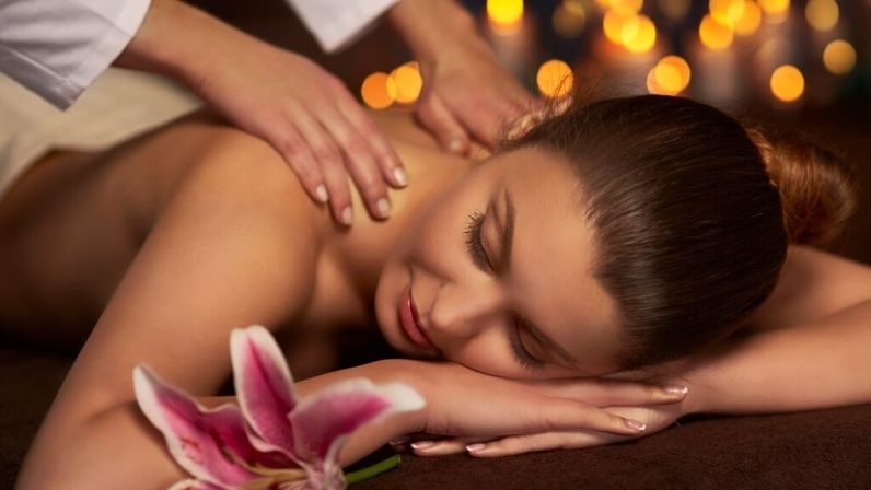 Luxury Spa, Massage, Facial & Body Treatments image 9