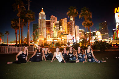 Strike a Pose: Private Vegas Photo Tour with Limo or Party Bus image 6