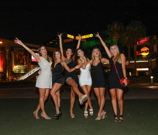Strike a Pose: Private Vegas Photo Tour with Limo or Party Bus image 1