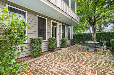 Boho Rosa Charming Home with Outdoor Courtyard & Steps to King Street image 37
