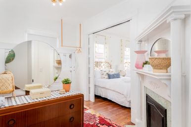 Boho Rosa Charming Home with Outdoor Courtyard & Steps to King Street image 25