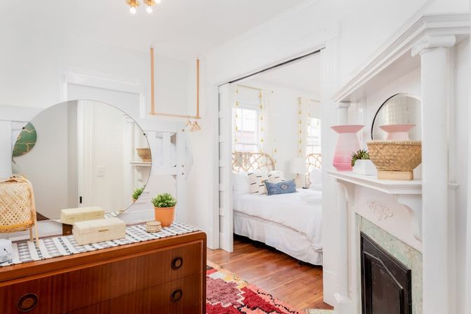 Boho Rosa Charming Home with Outdoor Courtyard & Steps to King Street image 25