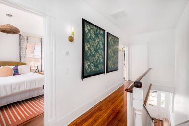 Boho Rosa Charming Home with Outdoor Courtyard & Steps to King Street image 22