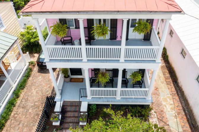 Boho Rosa Charming Home with Outdoor Courtyard & Steps to King Street image 4