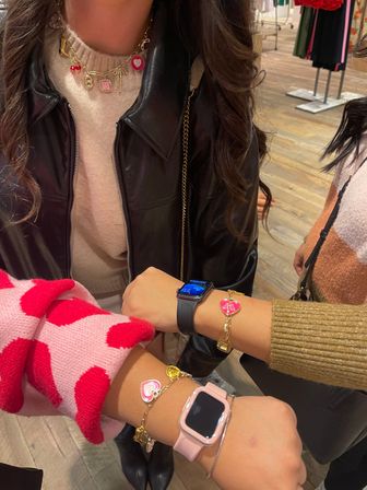 Hey Beautiful! Customized Charm Bar Experience image 12