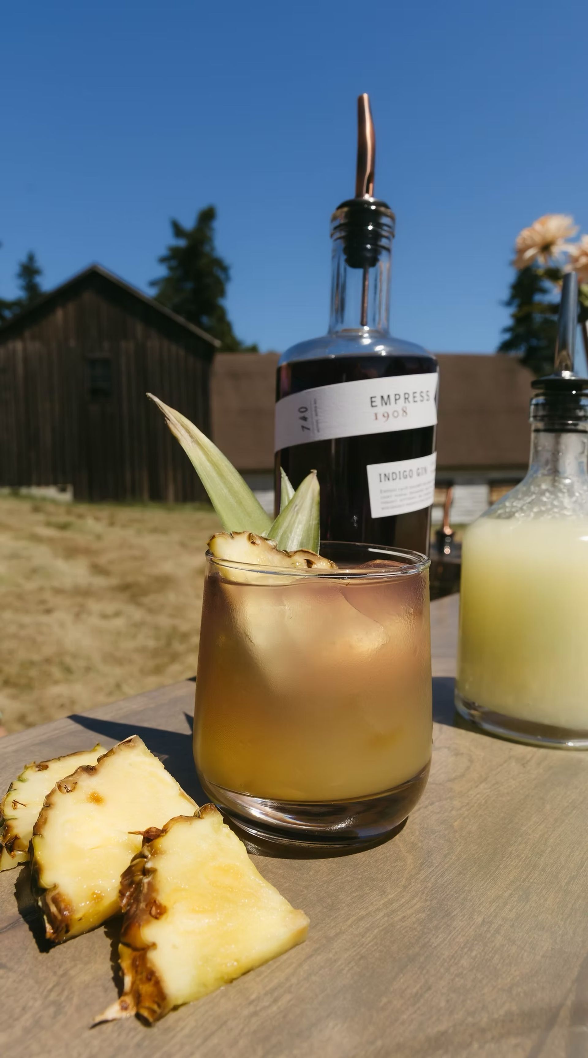 Mobile Bartending Service: Craft Cocktails & Beautiful Private Bar Setup, Wherever You Celebrate image 2