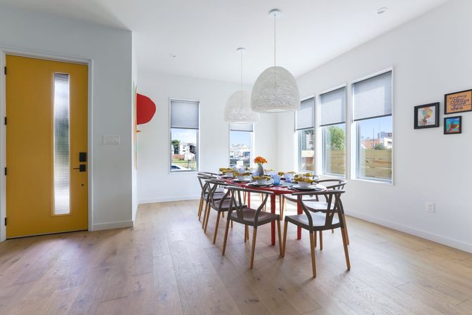 The Jungle House: A Modern, Vibrant Oasis with Shared Heated Pool and Private Hot Tub image 20