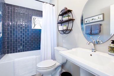 Bohemian Jungle: 4BR Home Close to Broadway & Gulch image 20