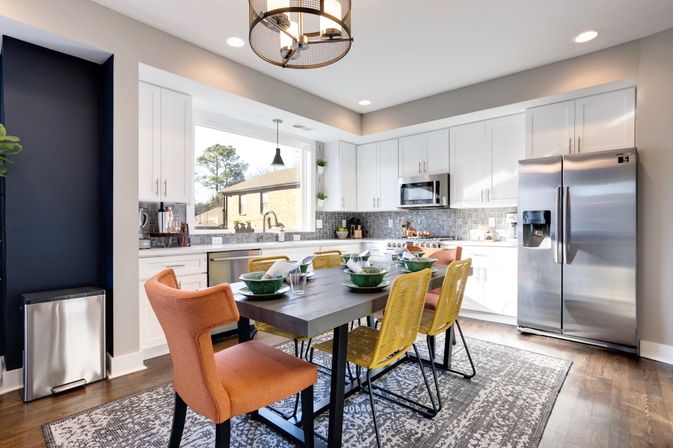 Bohemian Jungle: 4BR Home Close to Broadway & Gulch image 7