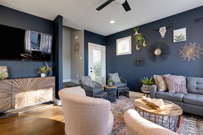 Bohemian Jungle: 4BR Home Close to Broadway & Gulch image 4
