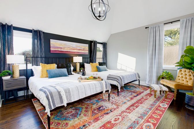 Bohemian Jungle: 4BR Home Close to Broadway & Gulch image 13