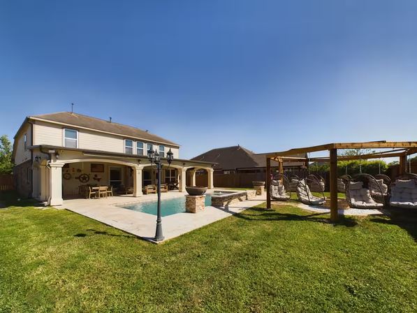 Saddle & Spurs: Retreat with Pool, Fire Pit & Outdoor Shower image 1