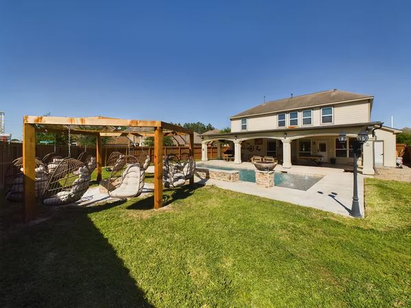 Saddle & Spurs: Retreat with Pool, Fire Pit & Outdoor Shower image 6