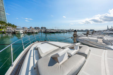 The 62' Azimut Yacht Party Experience image 20