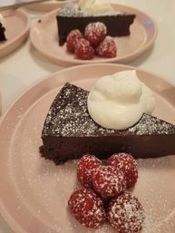 Top Personal Chefs for a Luxurious and Unforgettable Dining Experience At-Home image 7