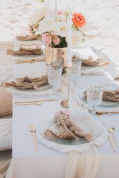 Sip & Paint Picnic Experience: Includes Art Supplies, Food, Drinks + Luxury Setup image 9