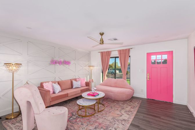 Scottsdoll Dreamhouse: Luxury Scottsdale Rental image 10