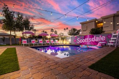 Scottsdoll Dreamhouse: Luxury Scottsdale Rental image 1