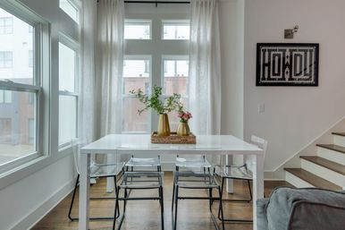 The Harper House: 3-Bedroom Retreat with Rooftop Oasis image 17