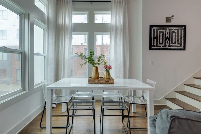 The Harper House: 3-Bedroom Retreat with Rooftop Oasis image 17
