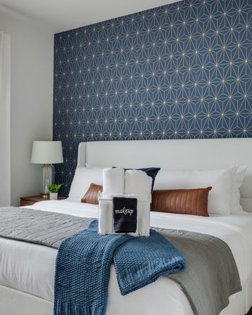 The Harper House: 3-Bedroom Retreat with Rooftop Oasis image 14