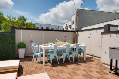 The Harper House: 3-Bedroom Retreat with Rooftop Oasis image 24