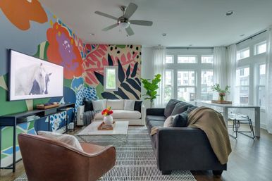 The Harper House: 3-Bedroom Retreat with Rooftop Oasis image 30
