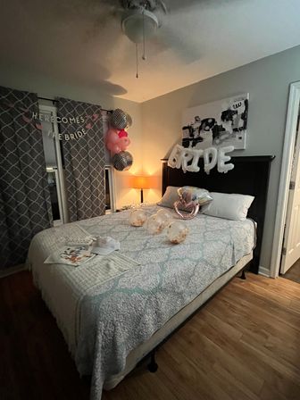 The Ultimate Diva Lodging Decor with Delivery Included image 7