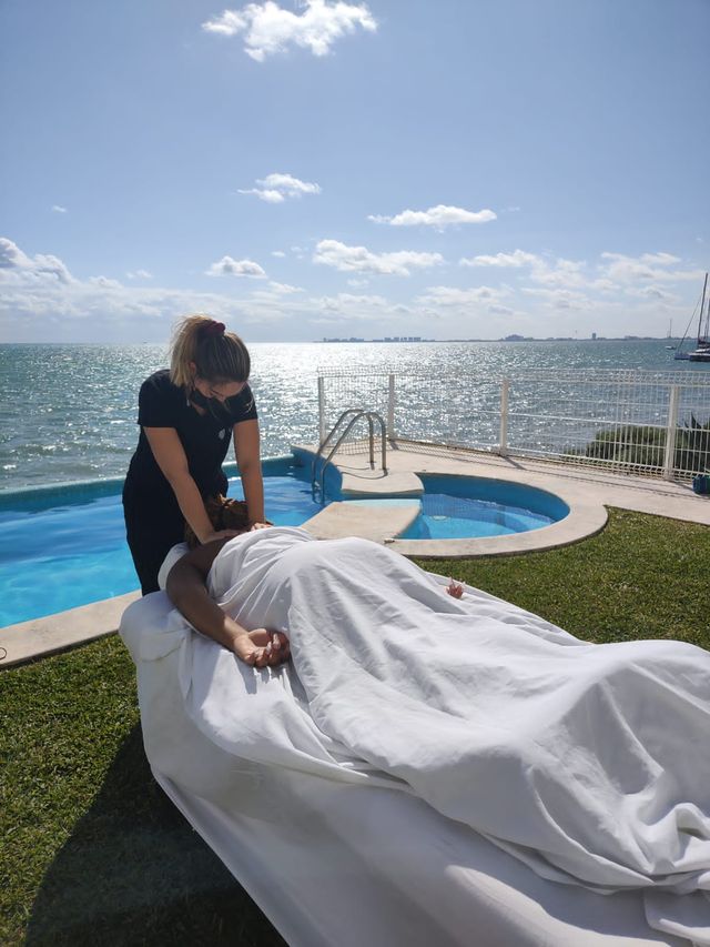 In-Home Massages & Facials for Bachelorettes & Girls' Trips in Mexico image 3