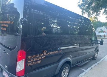Professional Chauffeur: Ride in Luxury & Comfort image 5