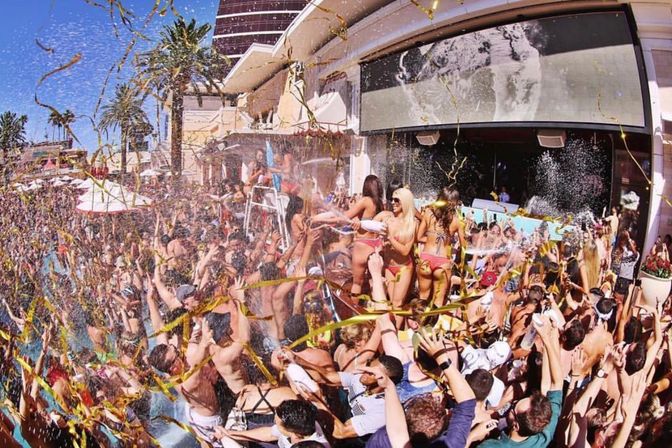 Splash Dance: Ladies Private Limo Pregame + Pool Party Entry image 3