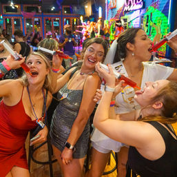 Batch Bar Crawl: VIP Downtown Party Boulevard with Shots, Nightclubs & Honky-Tonks image 16