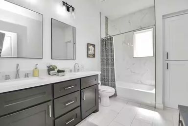 Ultimate Group Retreat: Duplex Duo Rentals with Pool, Mega Hot Tub & Golf (Sleeps 45) image 50