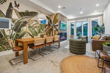 Ultimate Group Retreat: Duplex Duo Rentals with Pool, Mega Hot Tub & Golf (Sleeps 45) image 20