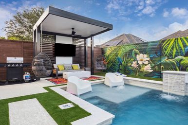 Ultimate Group Retreat: Duplex Duo Rentals with Pool, Mega Hot Tub & Golf (Sleeps 45) image 73