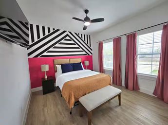 Ultimate Group Retreat: Duplex Duo Rentals with Pool, Mega Hot Tub & Golf (Sleeps 45) image 34